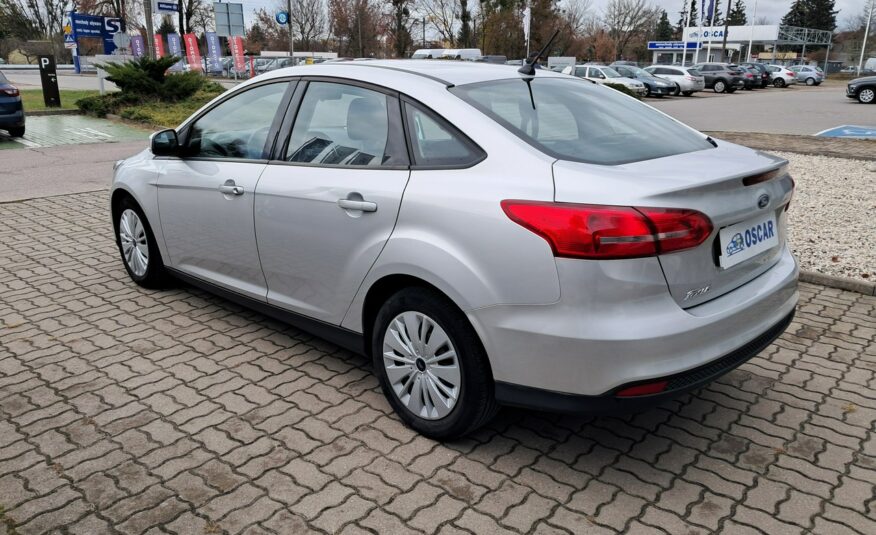 Ford Focus 1.6 105 KM – salon Polska