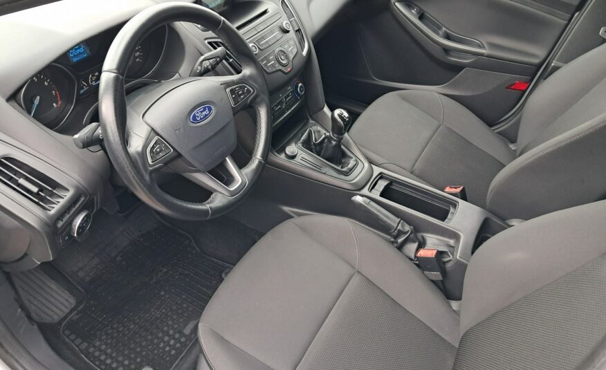 Ford Focus 1.6 105 KM – salon Polska