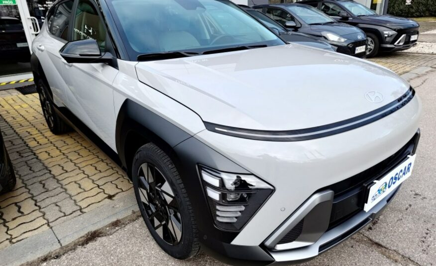 Hyundai Kona platinium luxury czarny dach