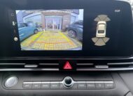 Hyundai Elantra smart design tech – automat