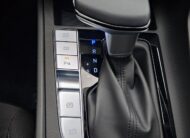 Hyundai Elantra smart design tech – automat