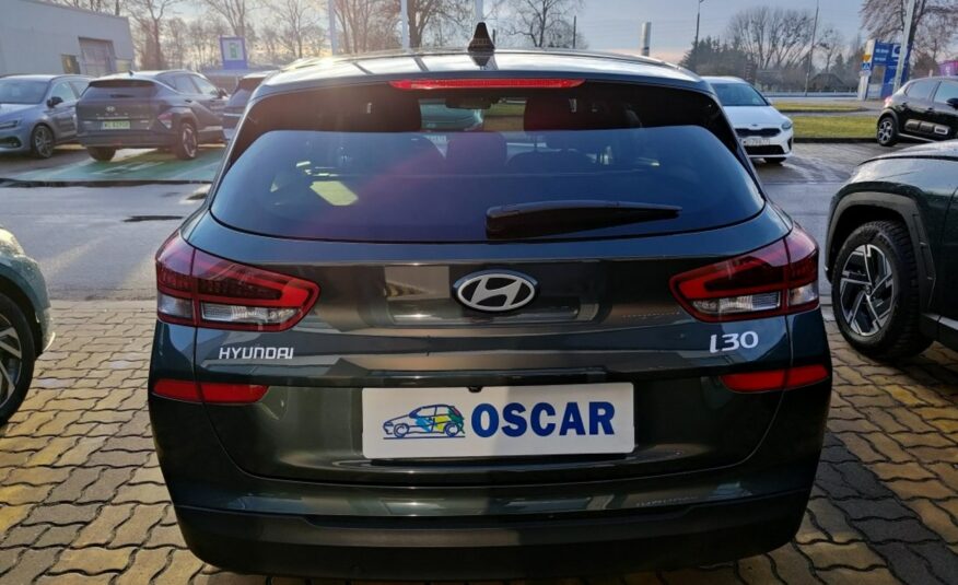 Hyundai i30 pure desugn winter – wyprzedaż rocznika 2024